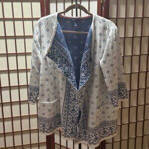 Isaac Mizrahi Live! Women’s True Denim Jacquard Sweater – Ivory/Blue – Size L